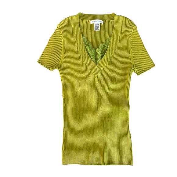 AUGUST SILK Chartreuse Green V Neck Top Size Medium - Picture 4 of 6